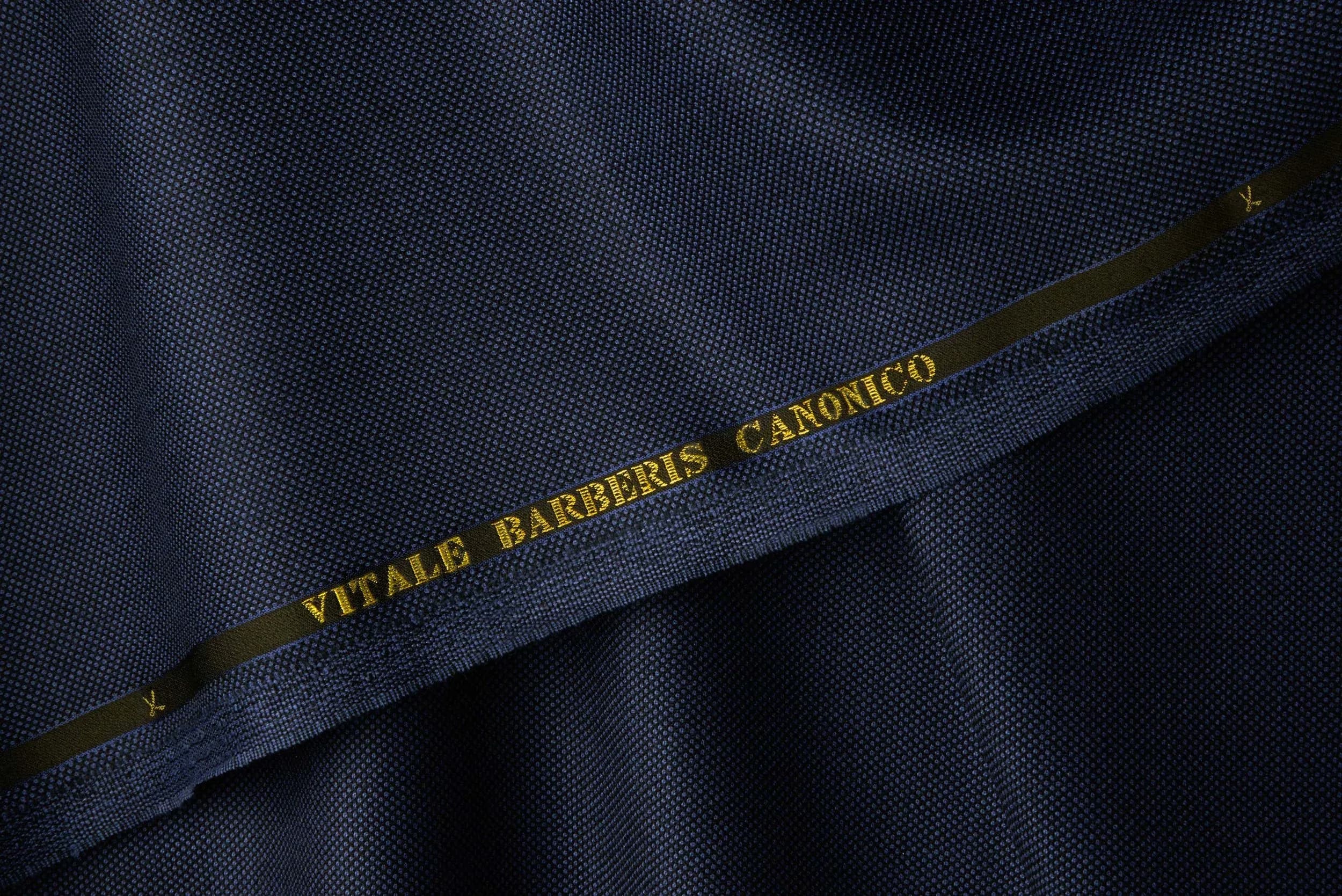 The Ultimate Guide to Selecting Your Perfect Suit Fabric