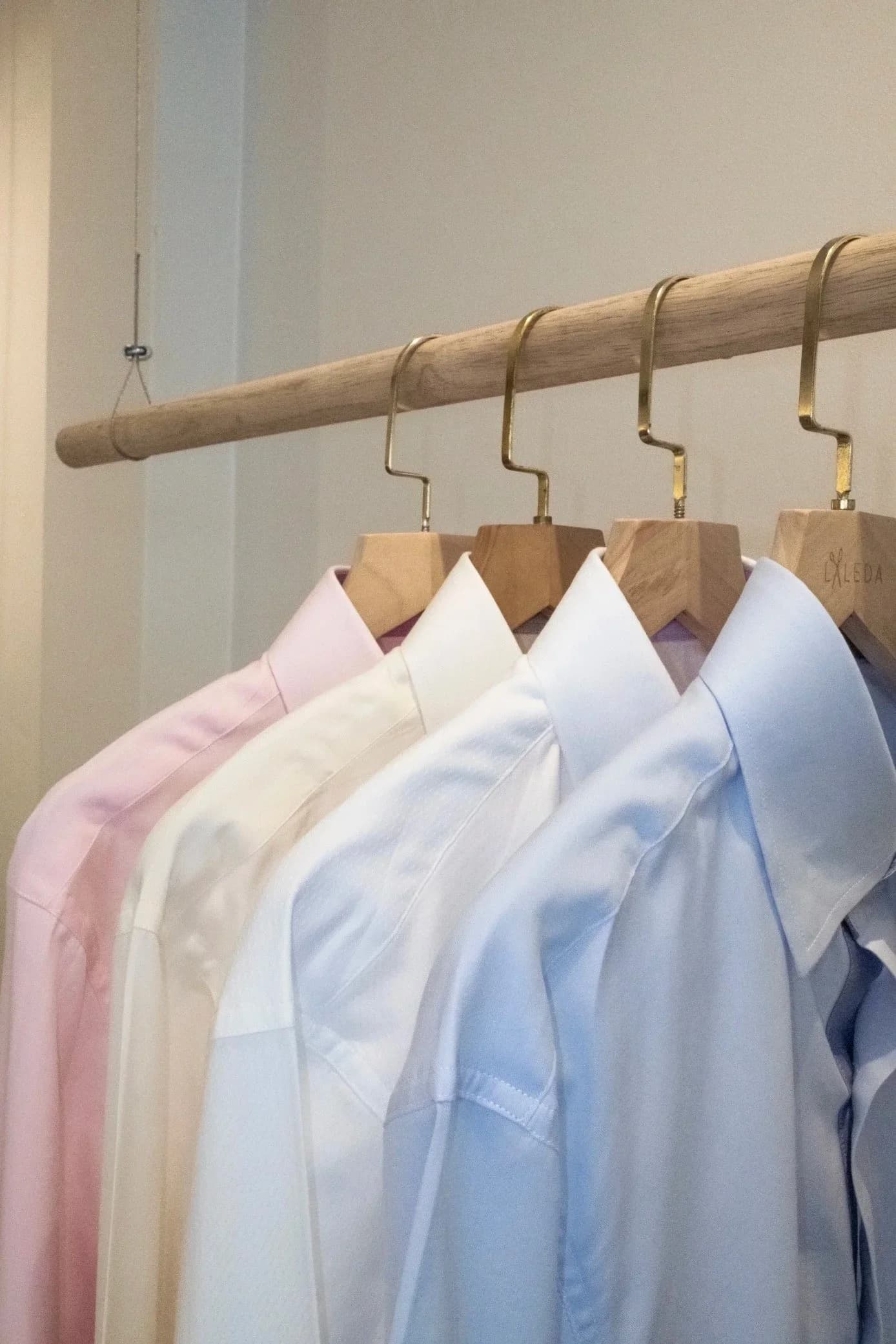 Hand-stitched collar detail on bespoke shirt by Endel Tailor Bangkok