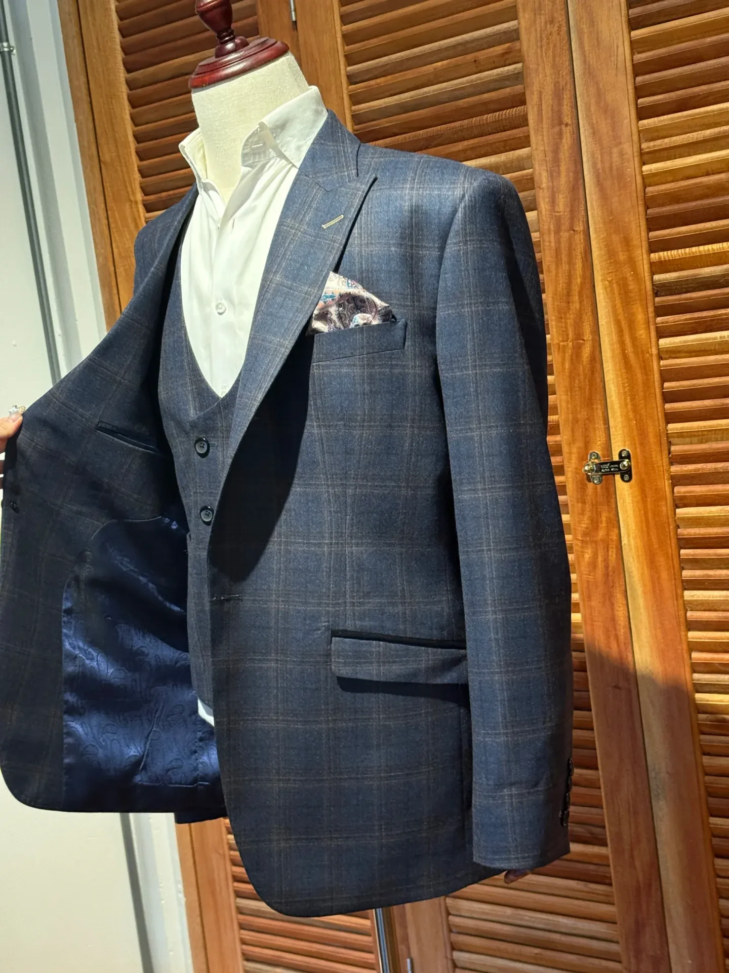 Deep midnight-blue bespoke evening jacket by Endel Tailor Bangkok