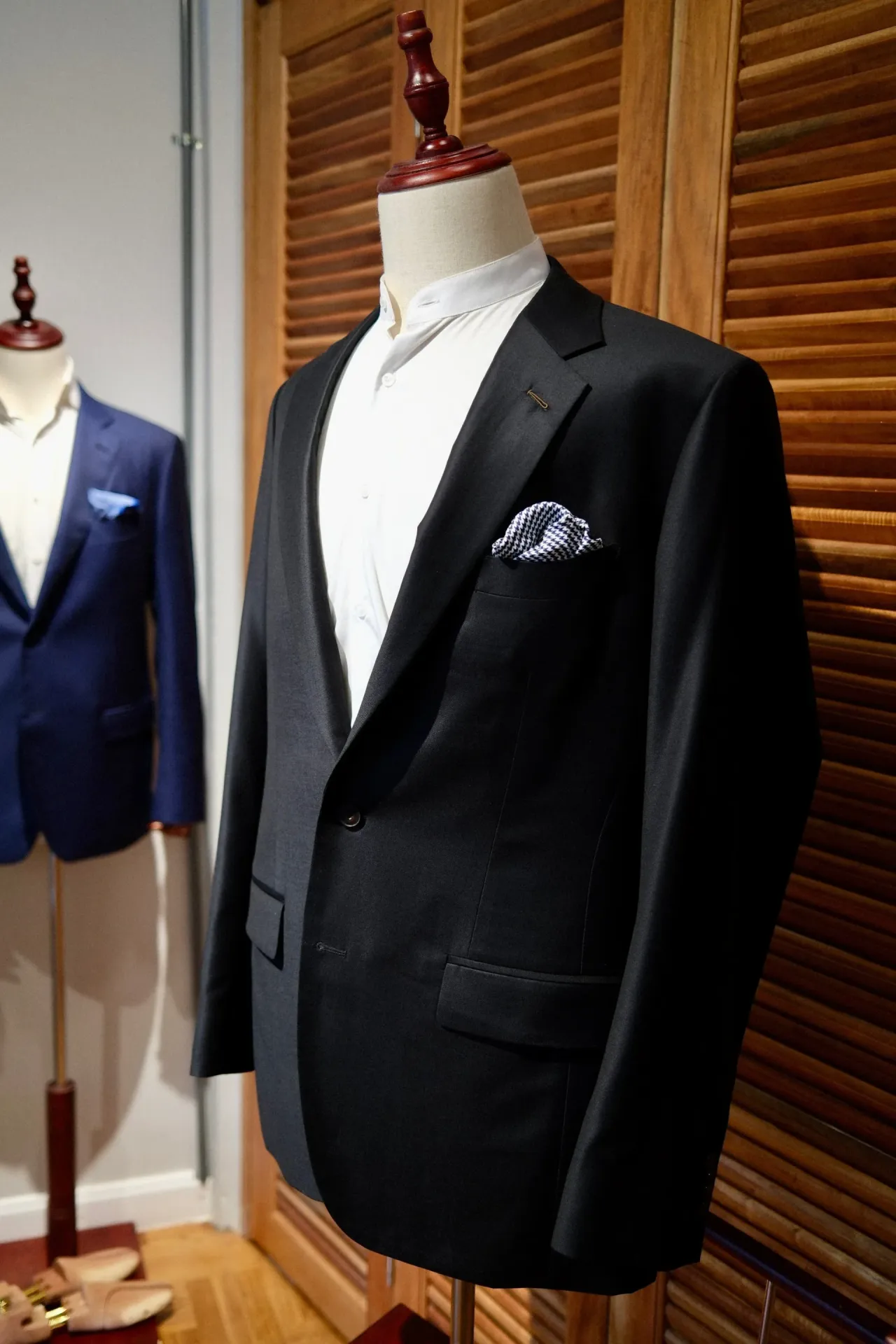 High-twist Fresco wool bespoke summer suit by Endel Tailor Bangkok